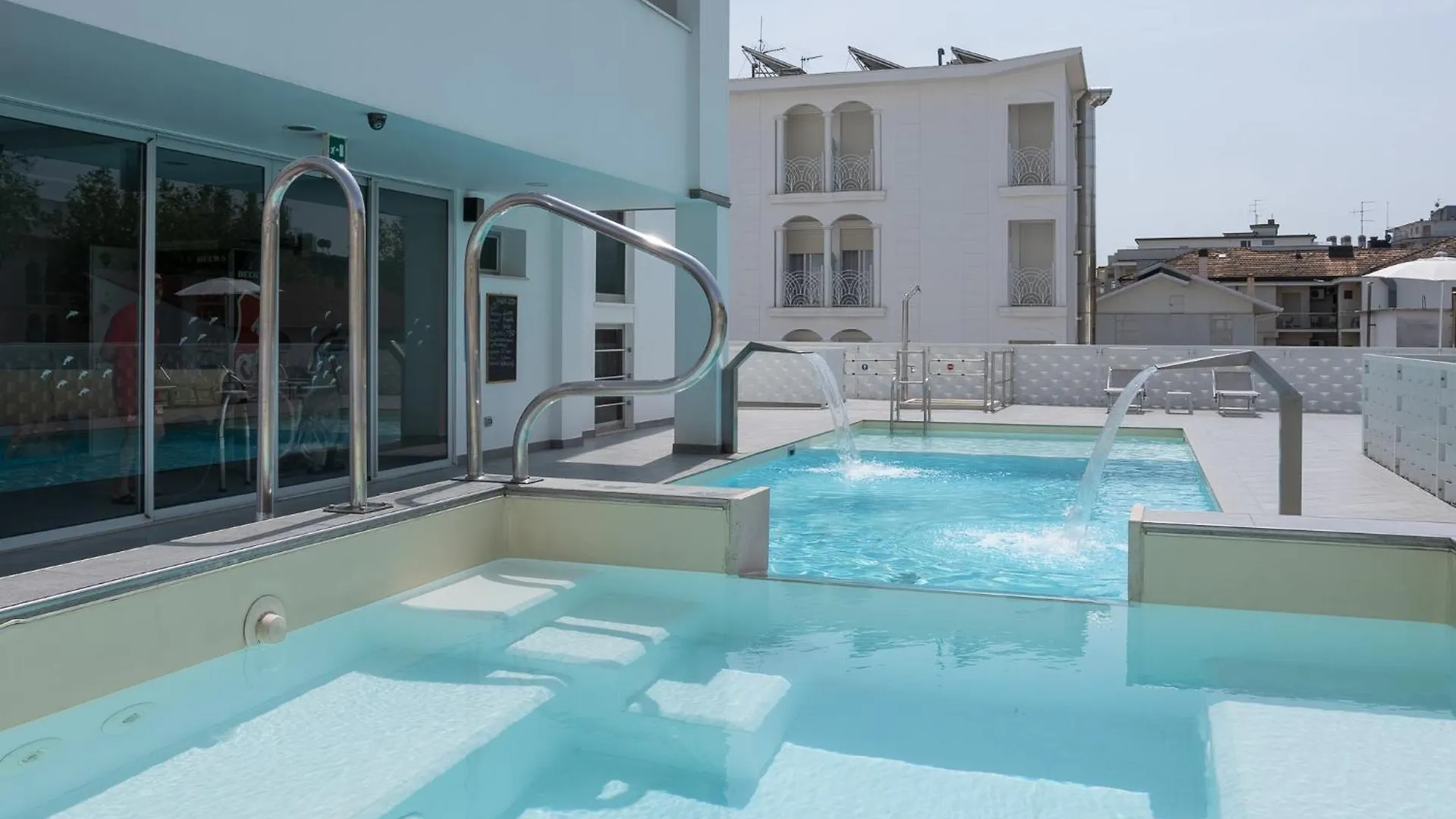***  Hotel Croce Di Malta E Mexico Cesenatico Italy